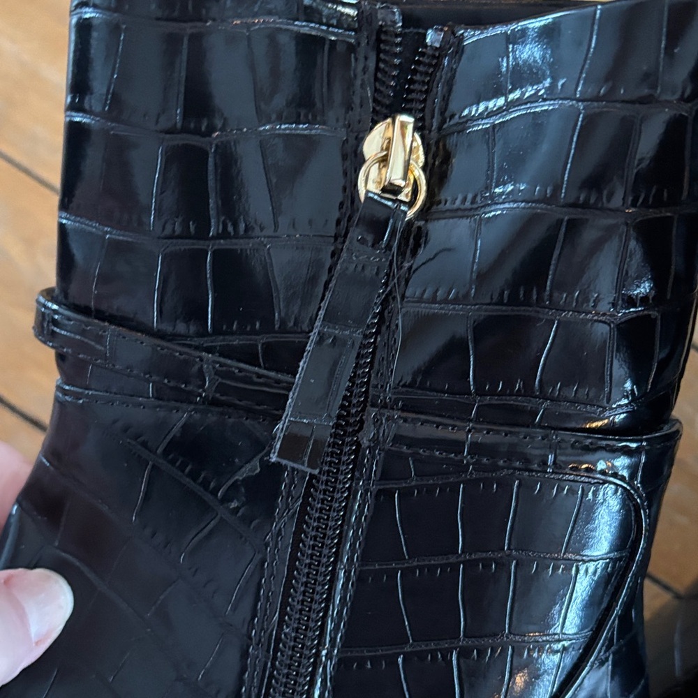 NWOT Zara Black faux crocodile kitten heel bootie. Never worn! - Picture 11 of 15